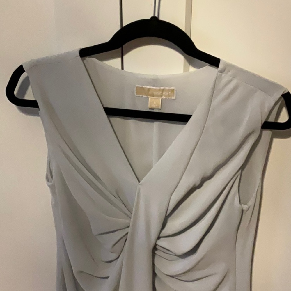 Michael Kors Elegant Gray Sleeveless Top - Picture 3 of 4
